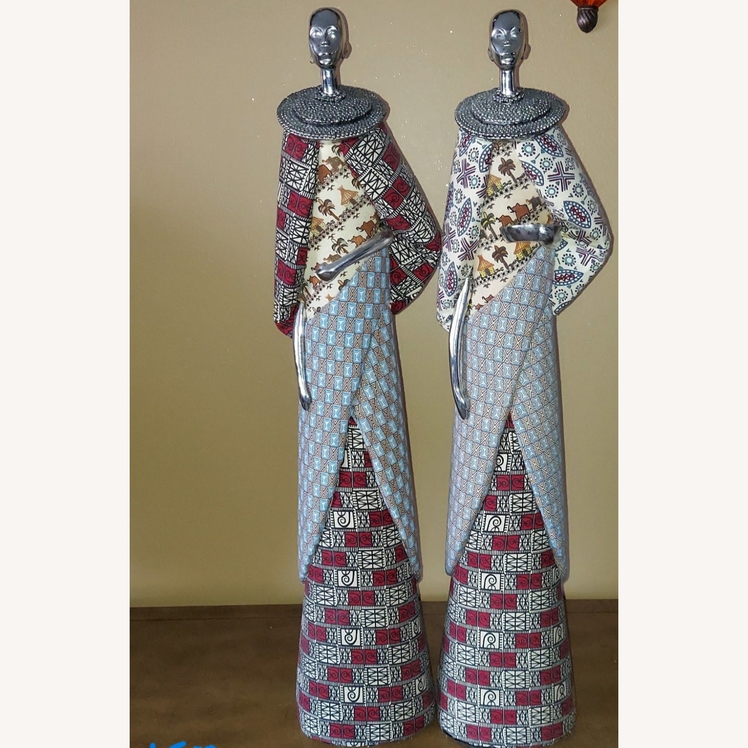 Contemporary Other Décor - image-1