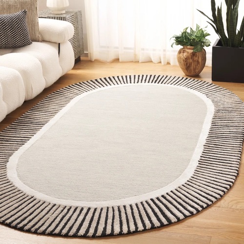 Used Safavieh Oval Rug for sale on AptDeco