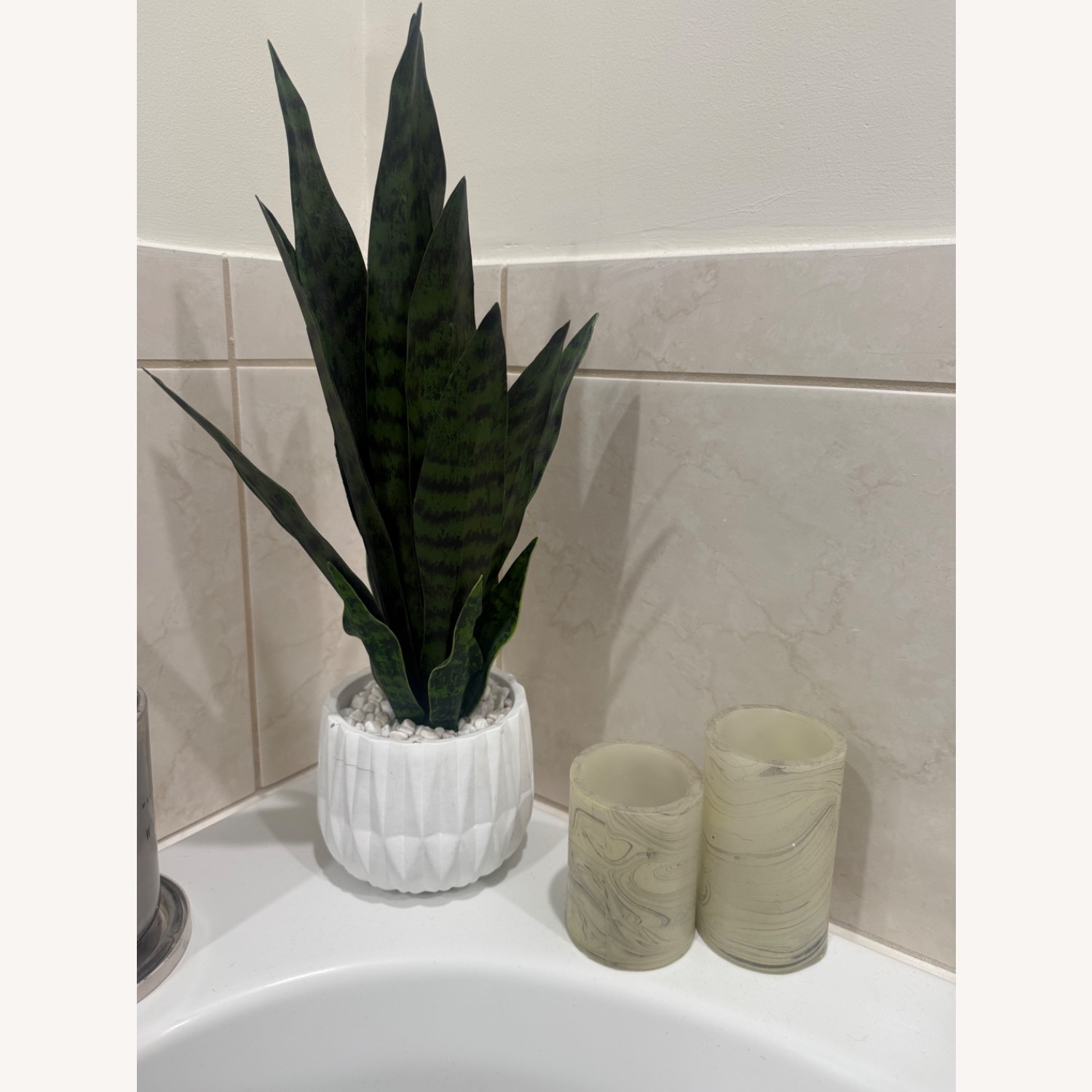 Miscellaneous Decor - image-2