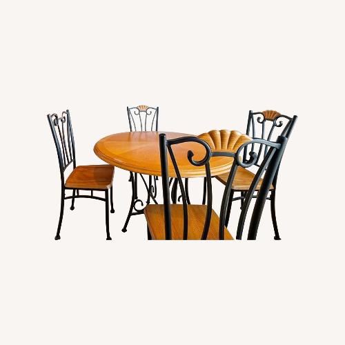 Used Value City Furniture Dining Set for sale on AptDeco