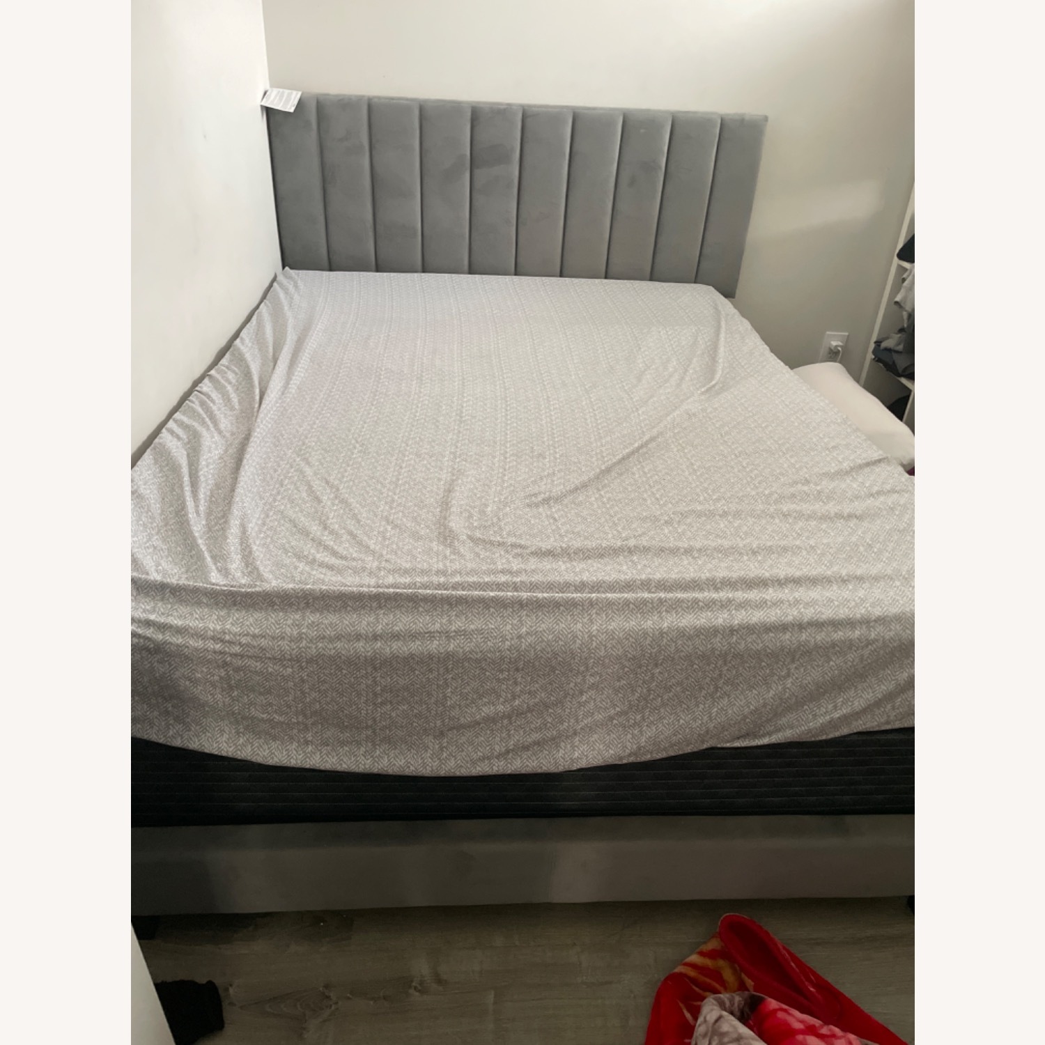 Powell Furniture Queen Bed - image-2