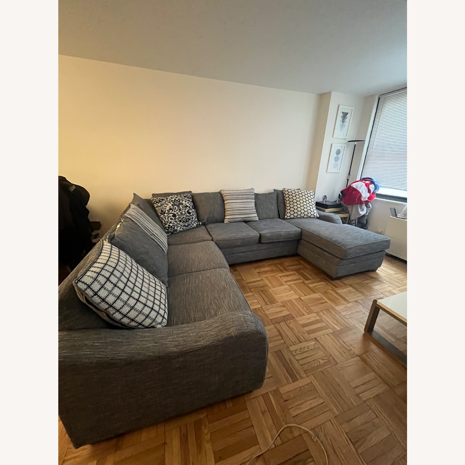 Raymour & Flanigan Hamden Light Gray 3+ Piece Sectional - image-4