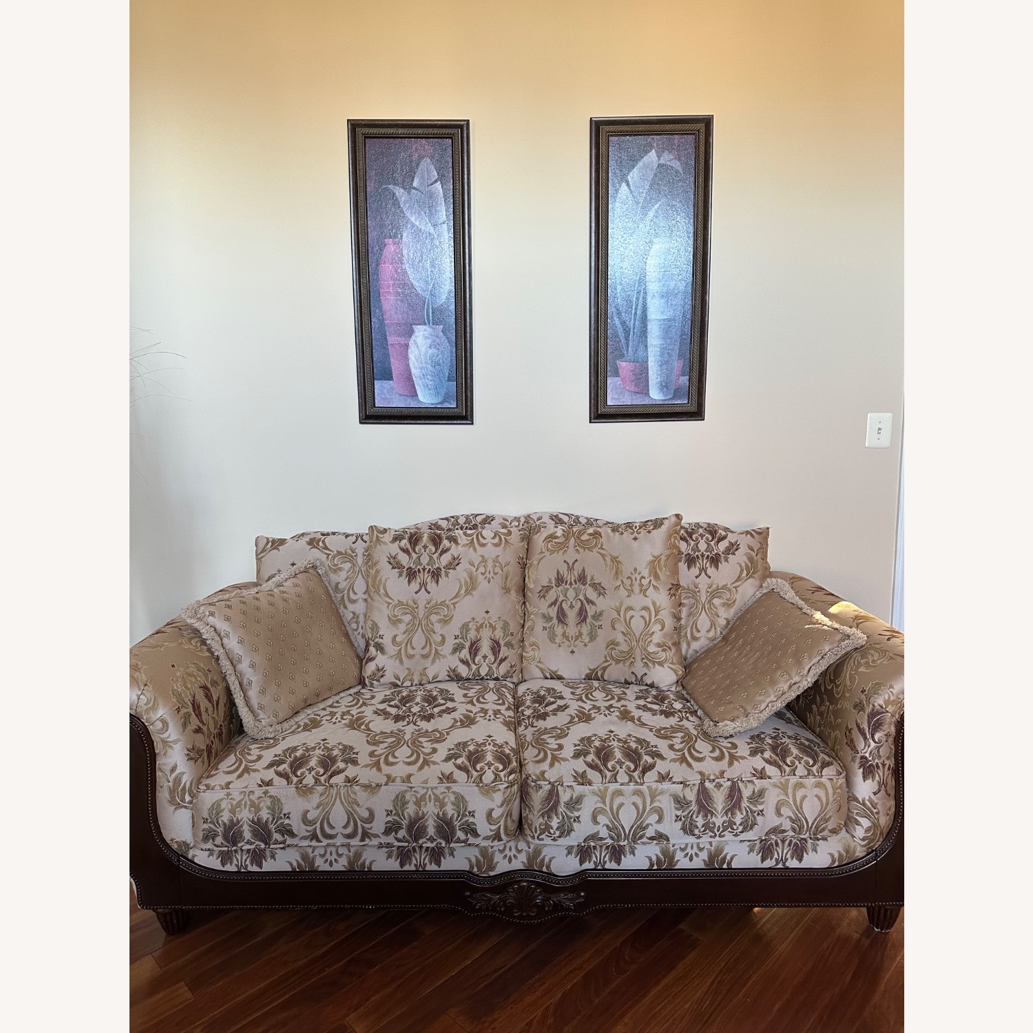 Vintage/Antique Fabric 3+ Seater Sofa - image-7