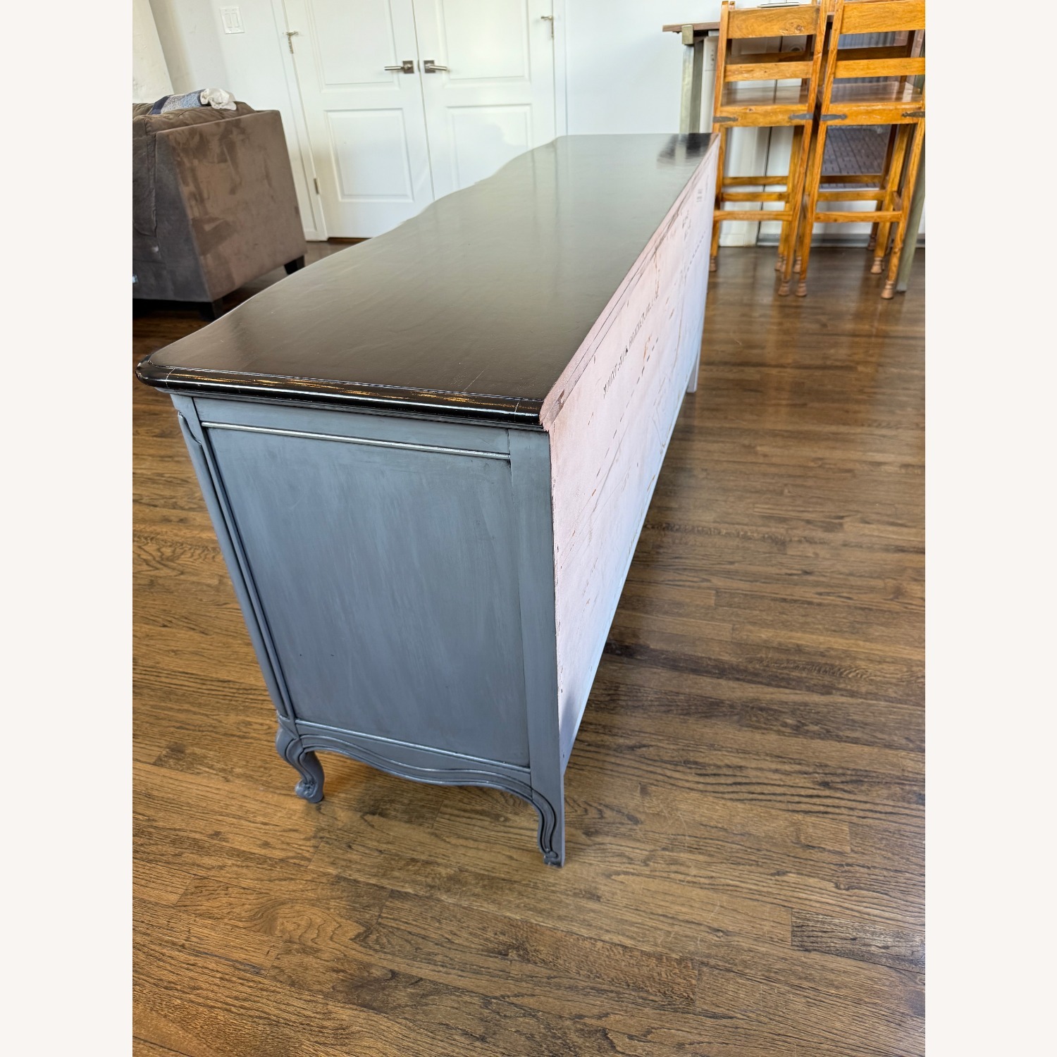 Refinished French Provincial 9-Drawer Dresser - image-8