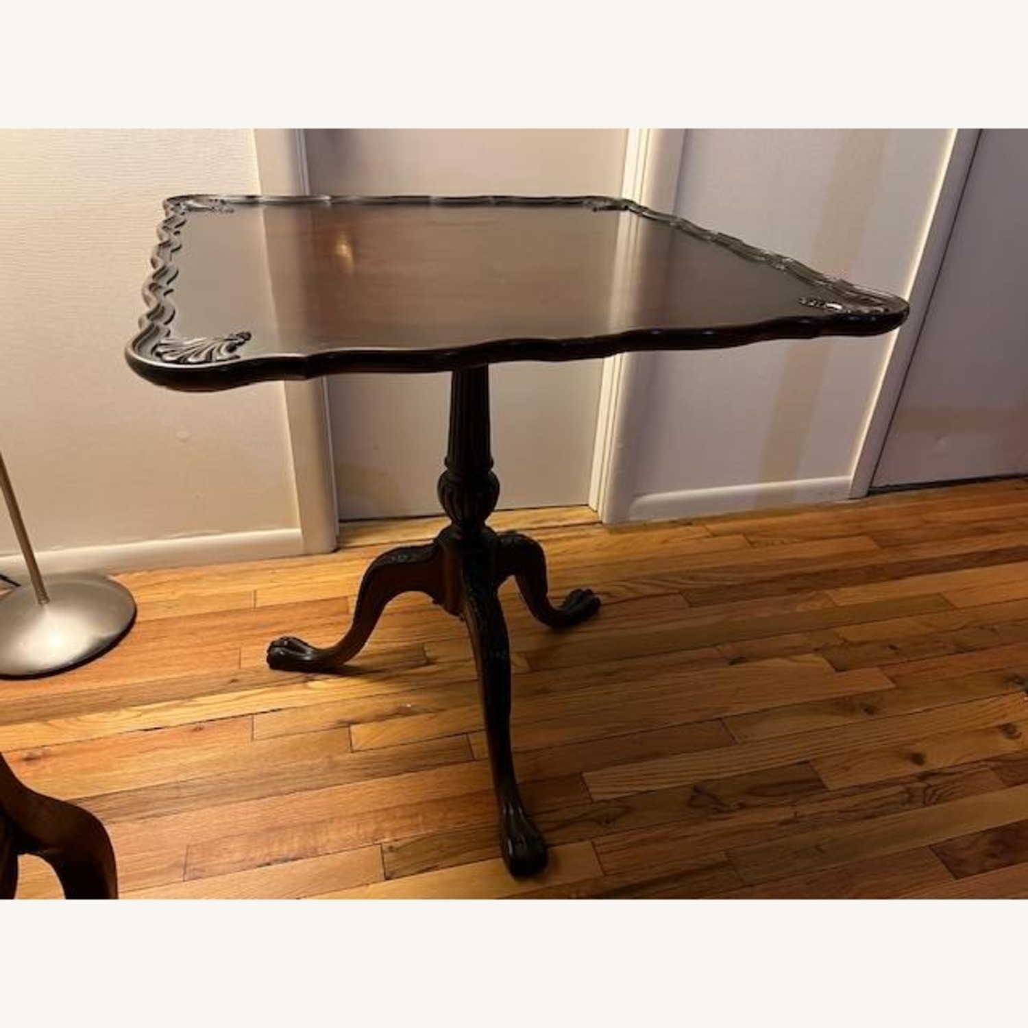 Antique Chippendale Tilt Pie-Top Table - image-1