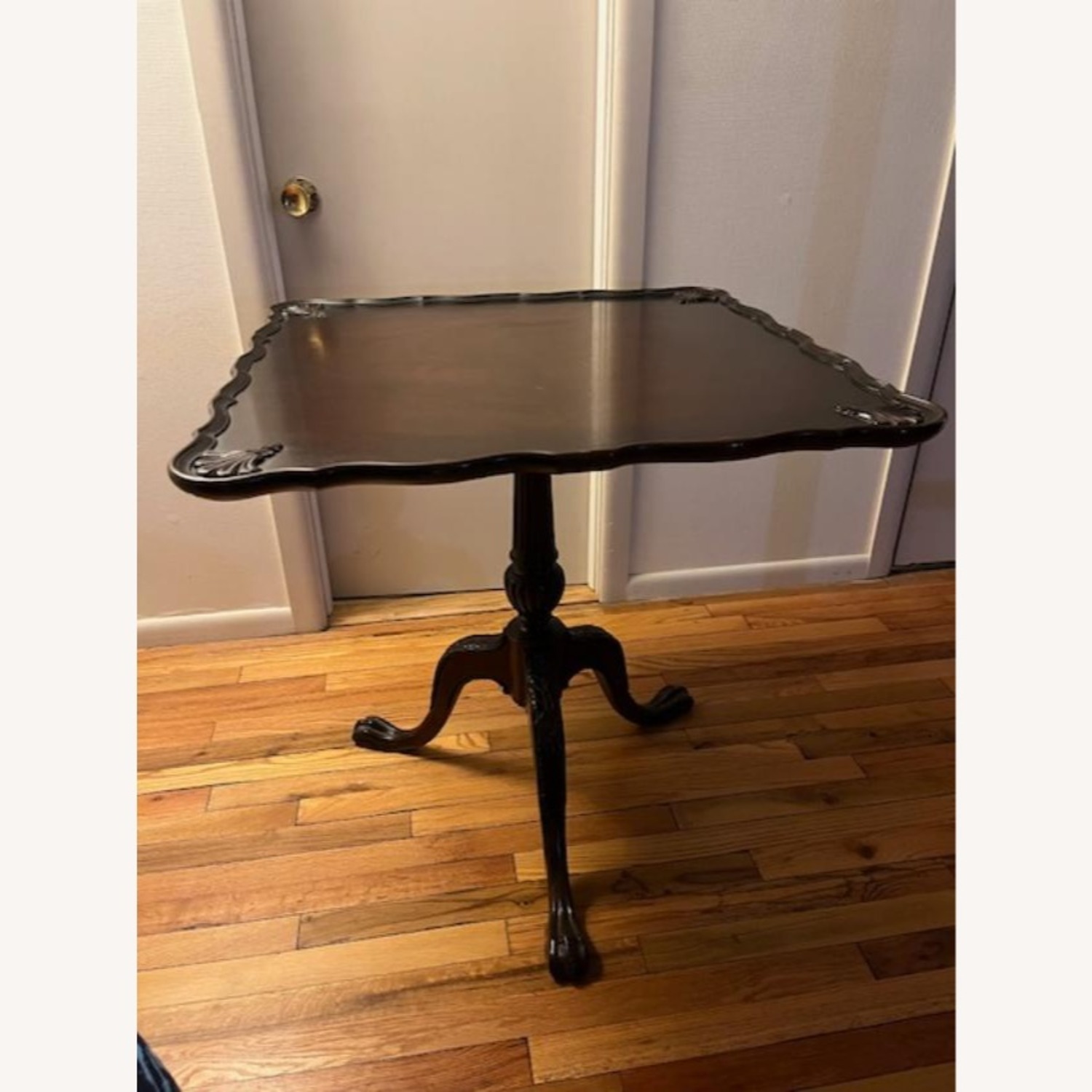 Antique Chippendale Tilt Pie-Top Table - image-1