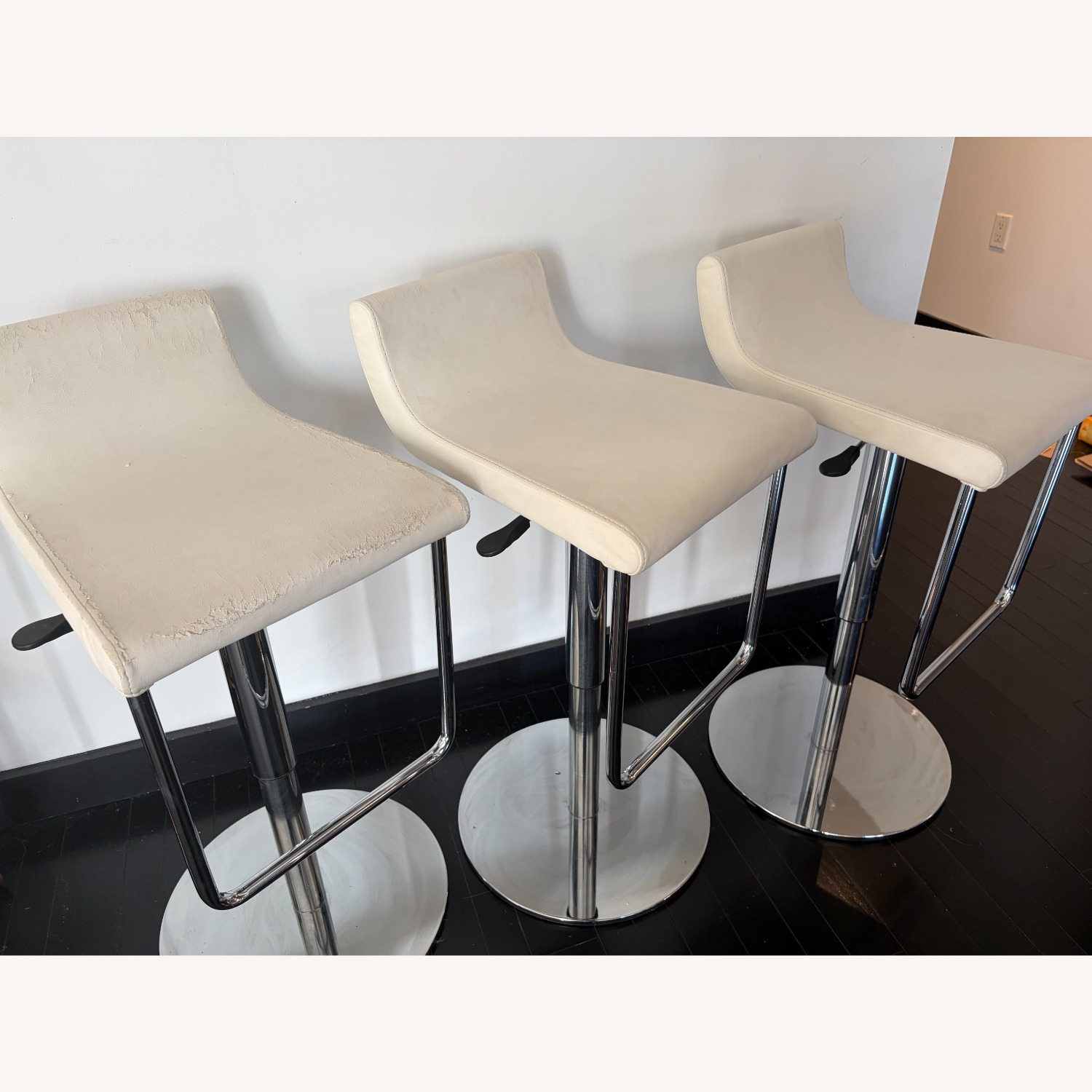 Adjustable Swivel Bar Stools Modern White - image-6