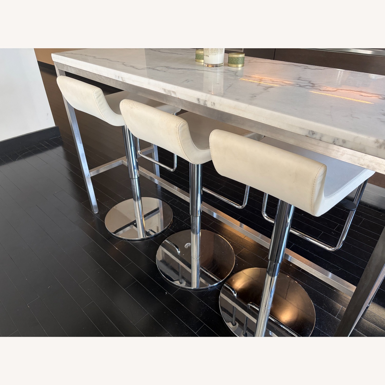 Adjustable Swivel Bar Stools Modern White - image-13