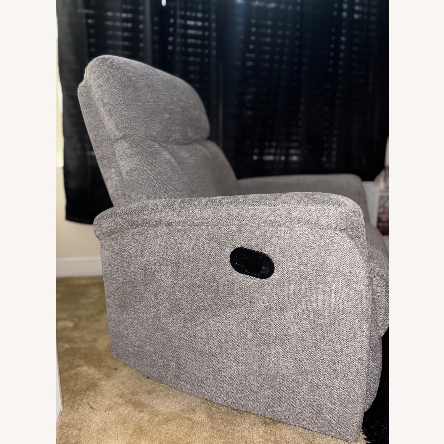 Bob's Discount Furniture Manual Recliner - image-2