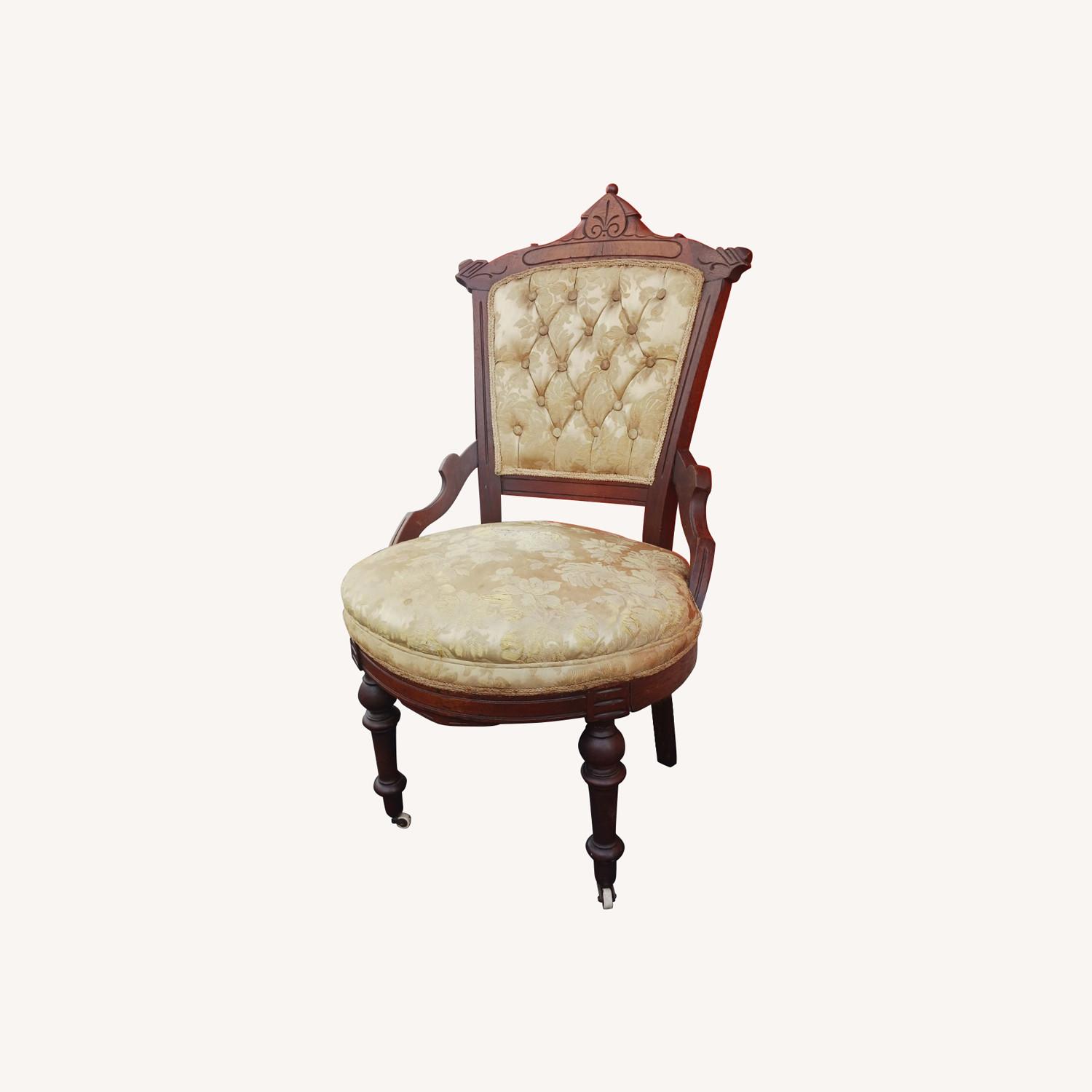 Victorian Nursing Chair - image-0
