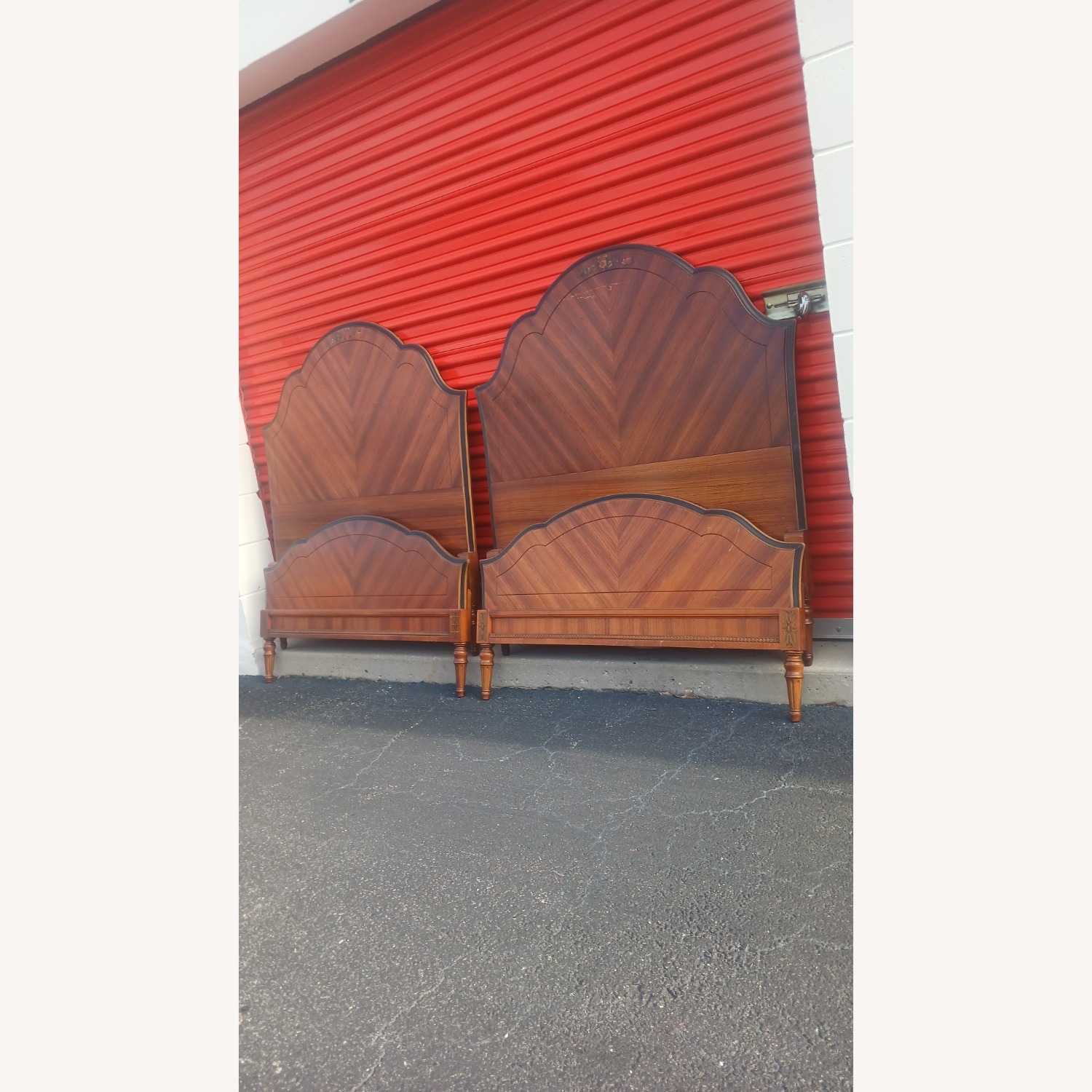 Victorian Twin Bed - image-2