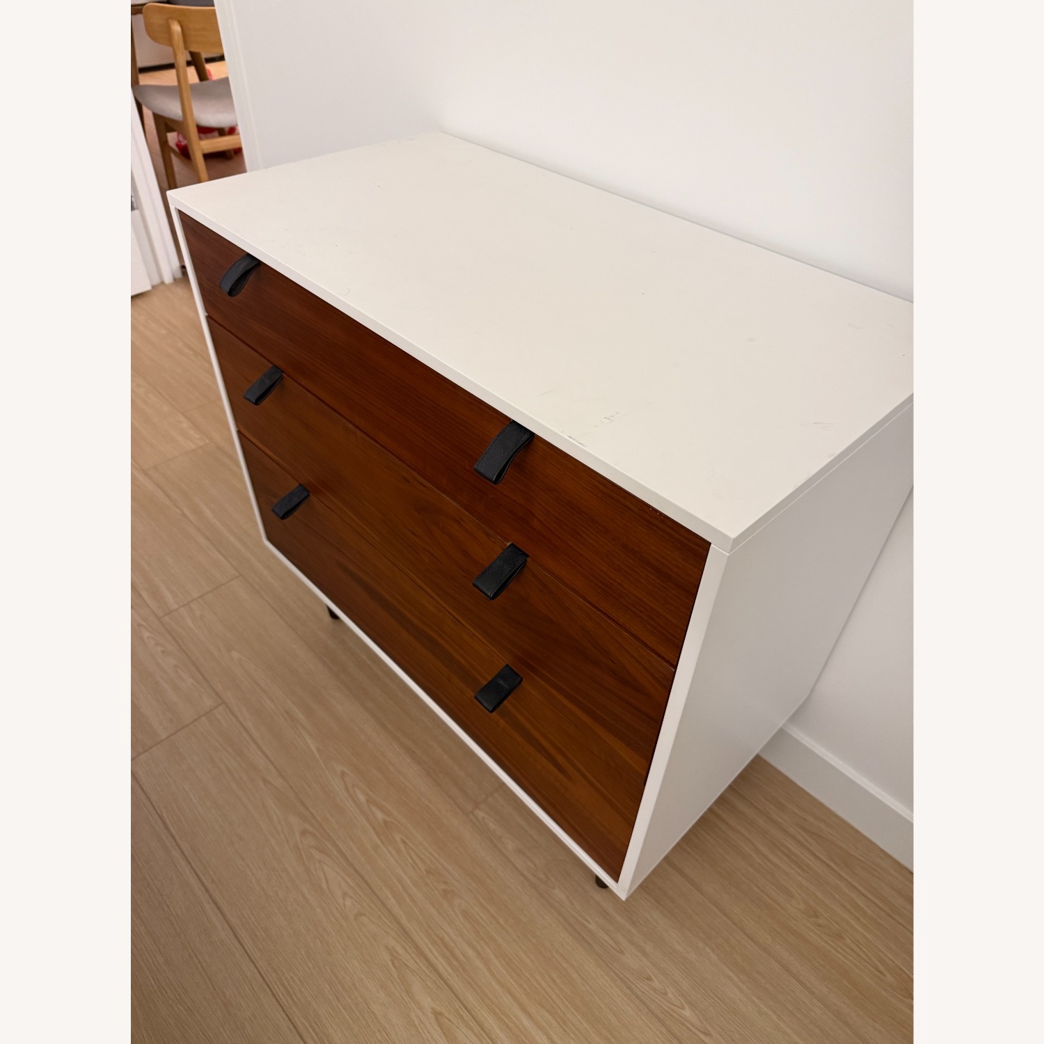 Article Envelo White / Walnut 3 Drawer Chest  - image-7