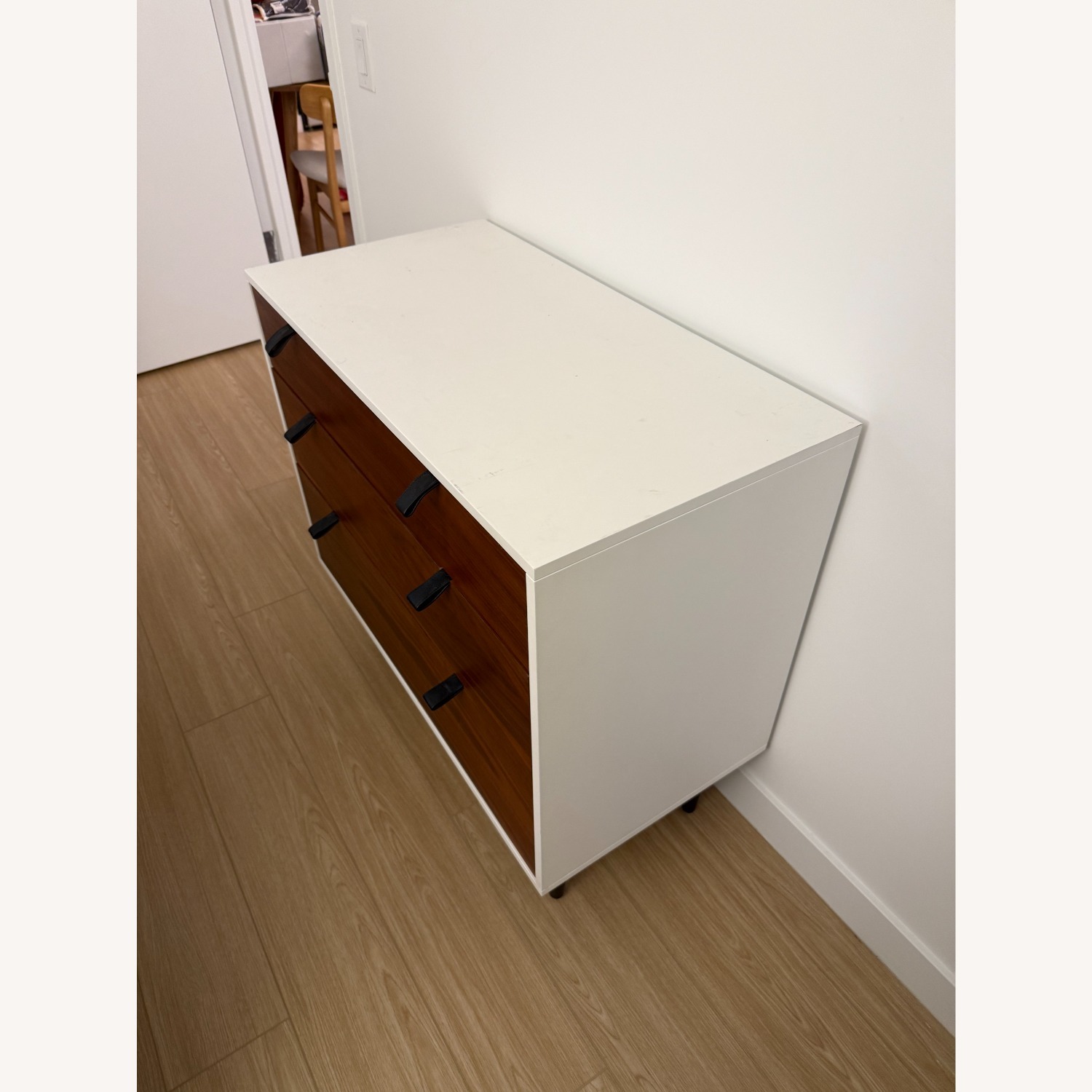 Article Envelo White / Walnut 3 Drawer Chest  - image-4