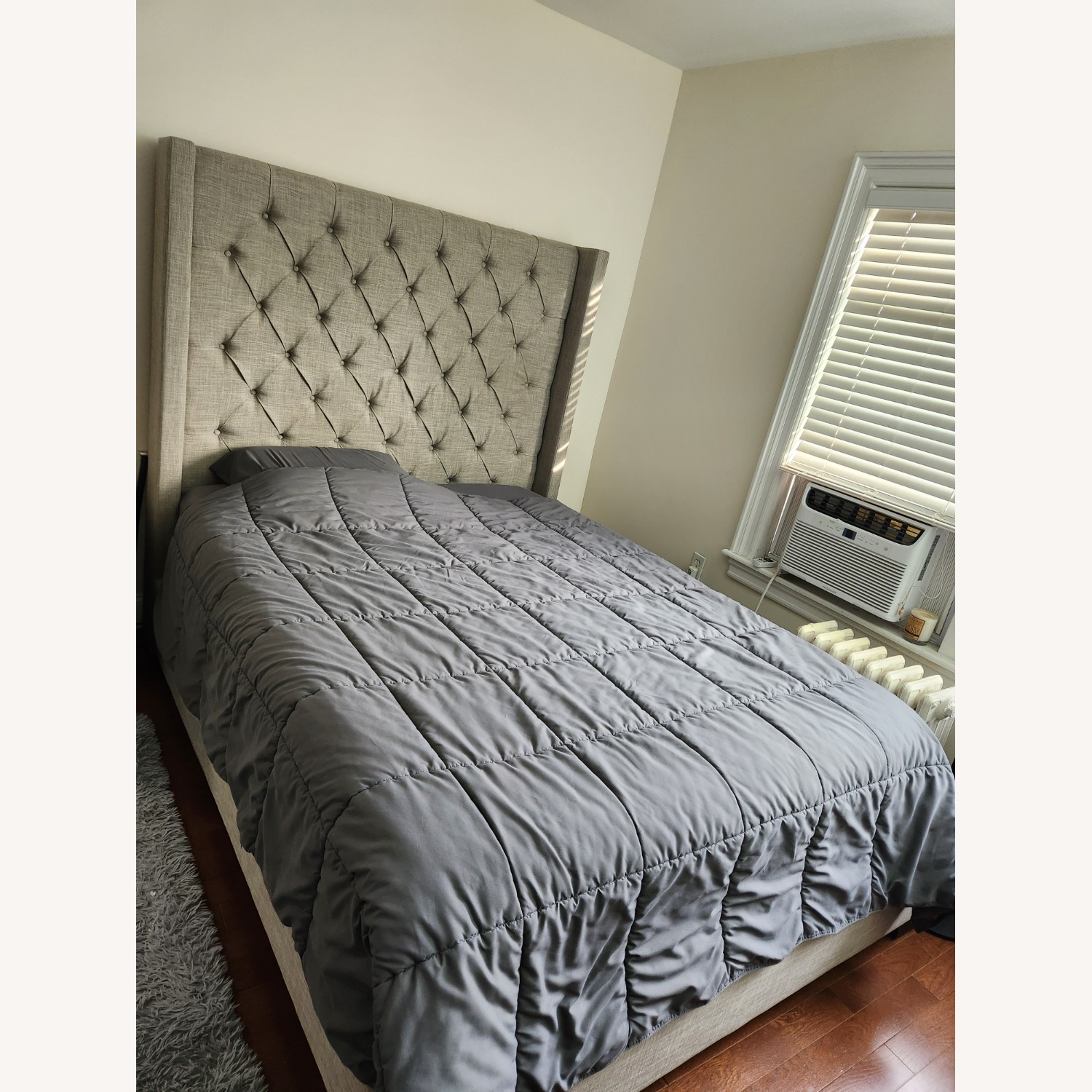 Macy's Thorstein Queen Bed Light Gray Queen Bed - image-3