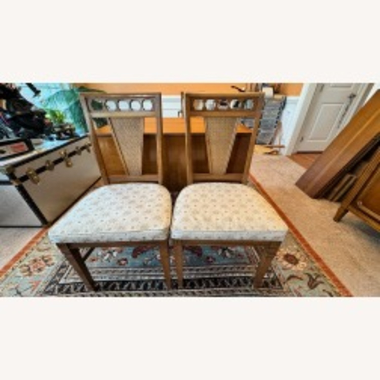 Bassett MCM Palerno Expandable Table + 6 Chairs - image-19