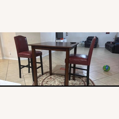 Used High Table With 4 Chairs  for sale on AptDeco