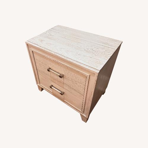 Used White Wooden Nightstands for sale on AptDeco