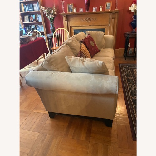 Used White Fabric Sleeper Sofa for sale on AptDeco