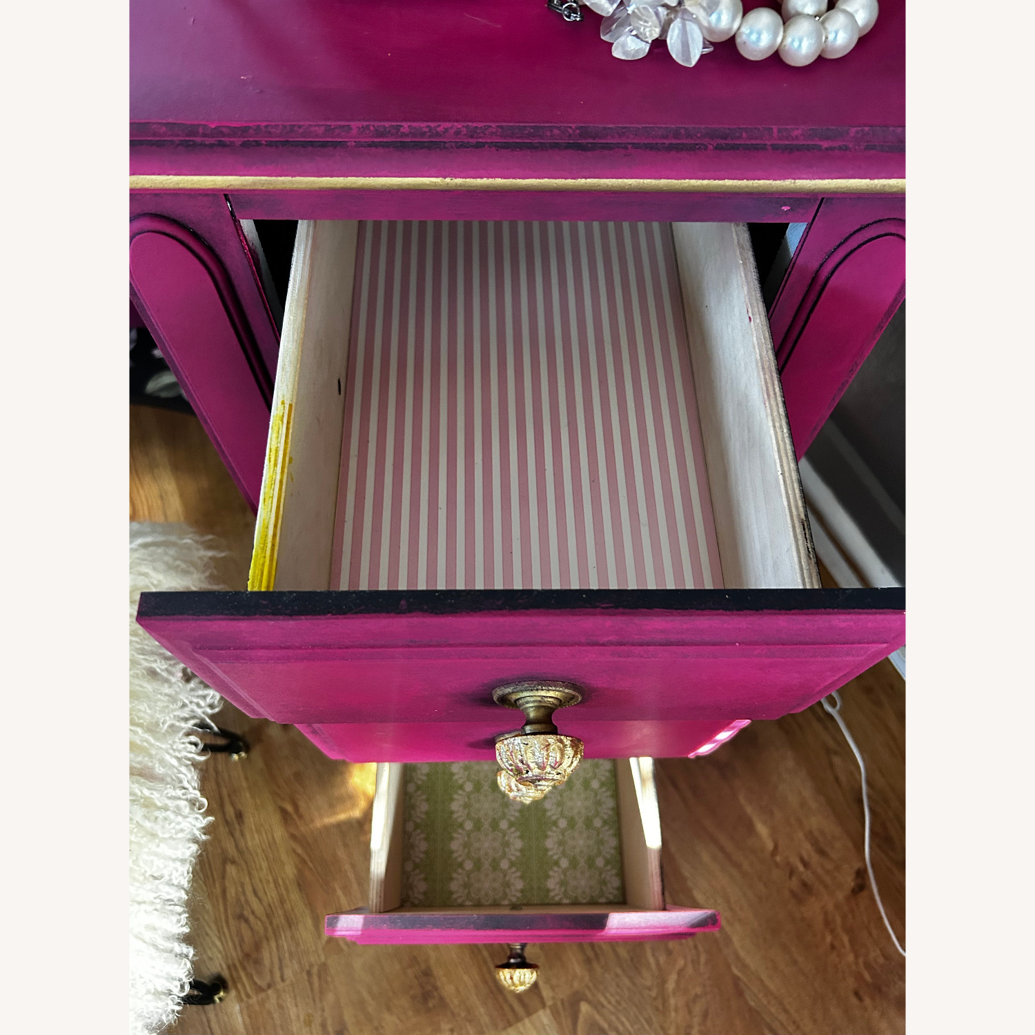 Vintage Pink Vanity Set - image-13