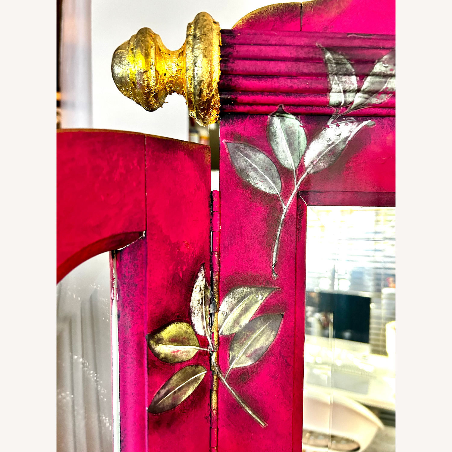 Vintage Pink Vanity Set - image-12