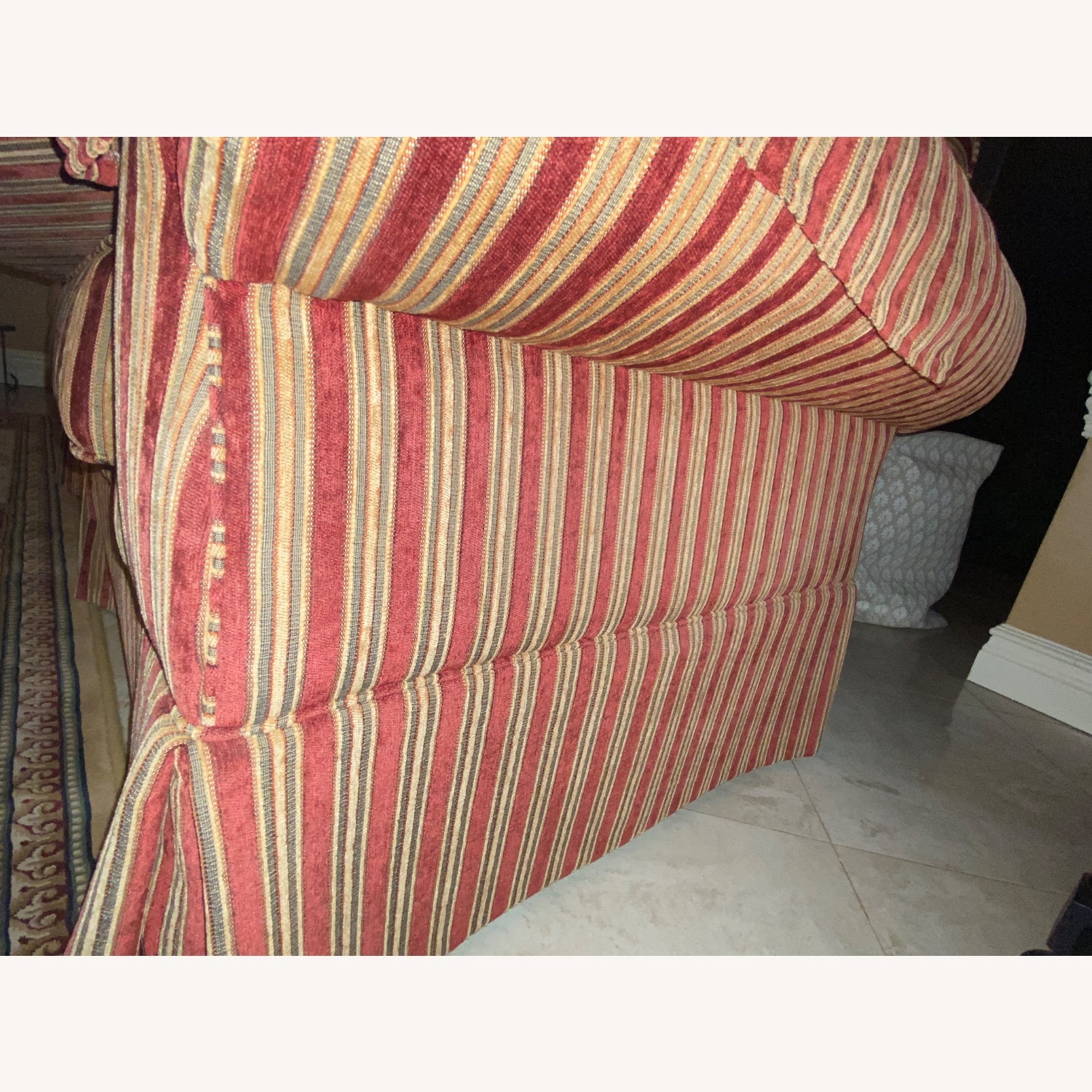 Pennsylvania House 3 seat Striped Sofa  - image-4
