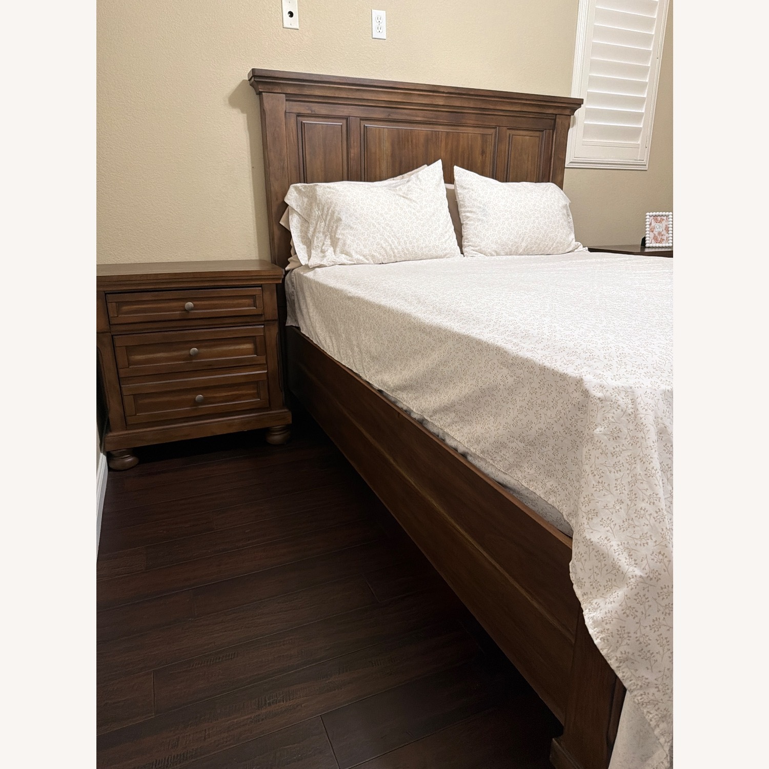 Ashley Furniture Light Brown Wood Queen Bed - image-3