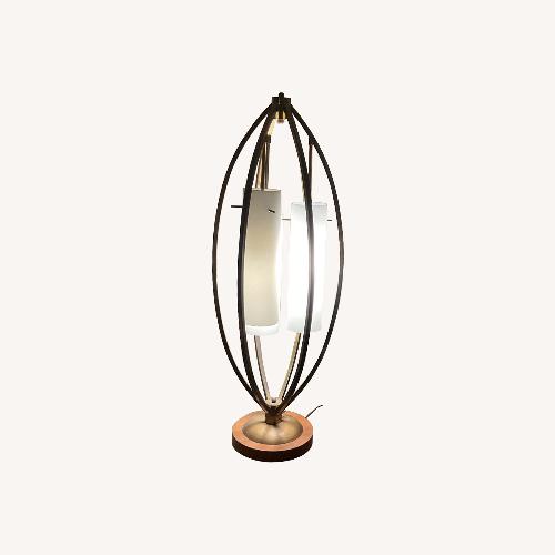 Used Vintage/Antique Finds Table Lamps for sale on AptDeco