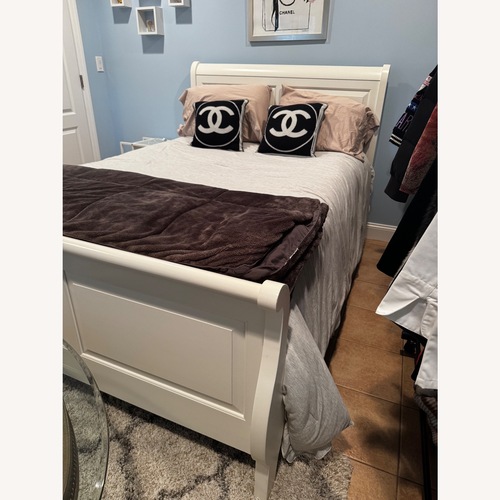 Used White Full Bed for sale on AptDeco
