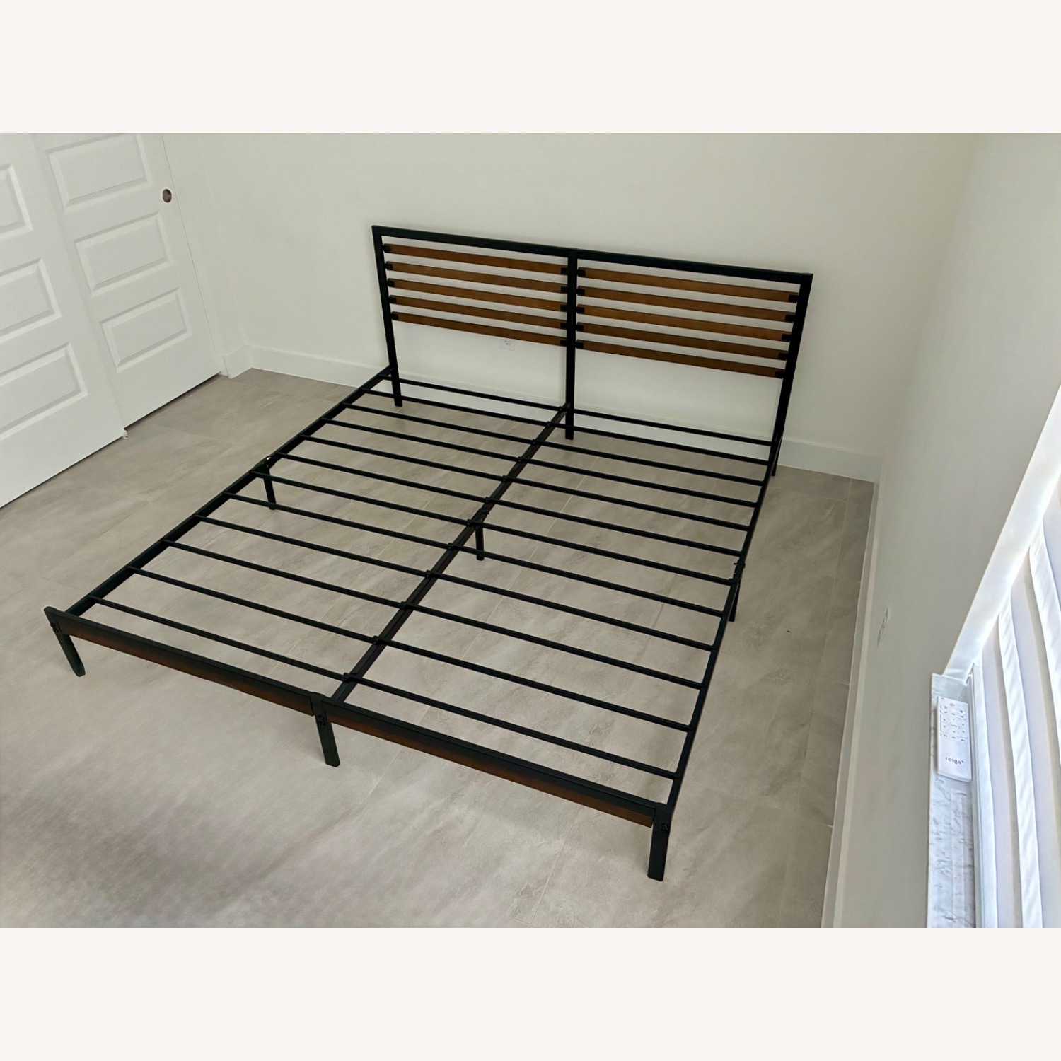 Natural King Bed - image-4