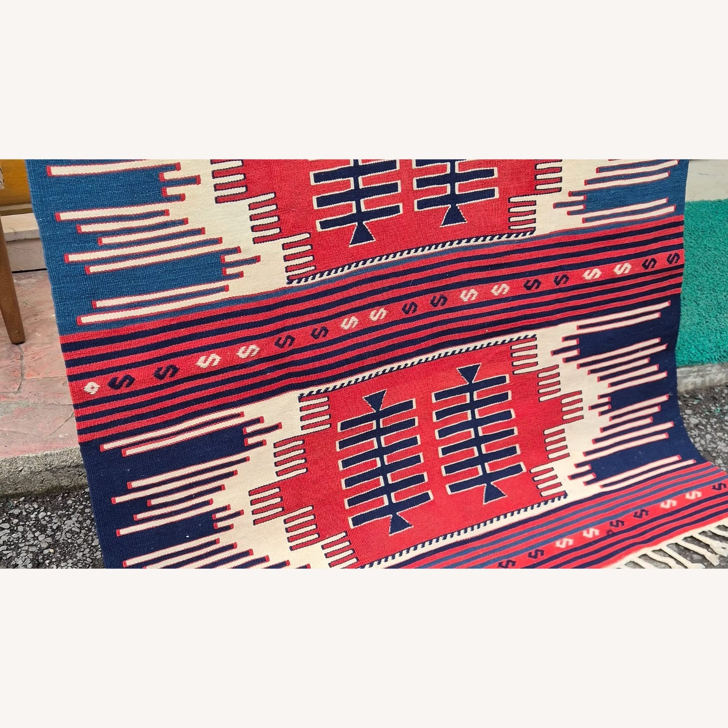 Southwestern Navajo Style Kilim Rug - image-7