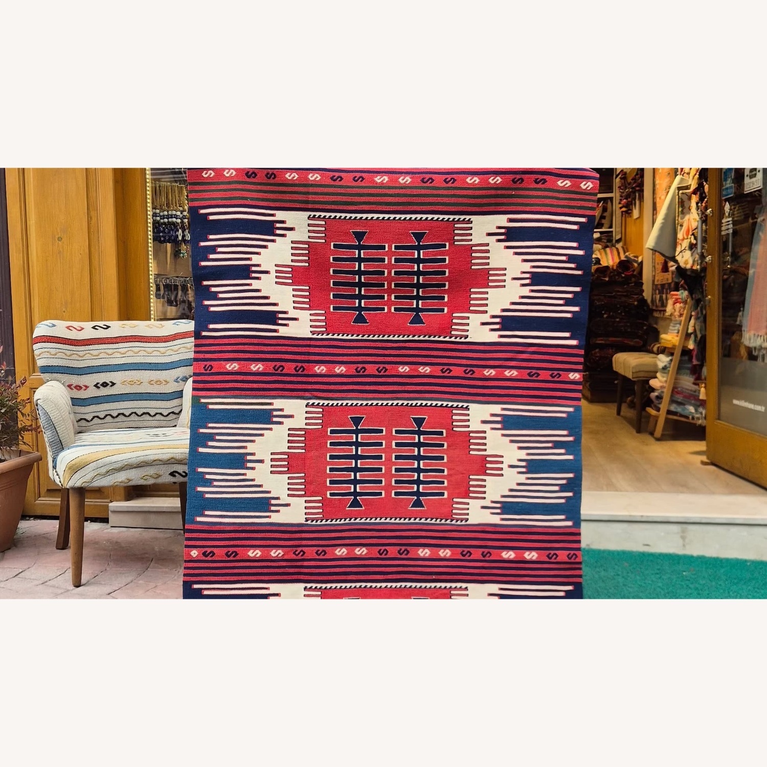 Southwestern Navajo Style Kilim Rug - image-8