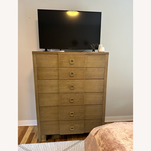 Used Spann 42" 6 Drawer Dresser for sale on AptDeco