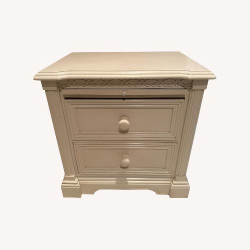 Used Lexington Furniture Ivory Wood Nightstand for sale on AptDeco