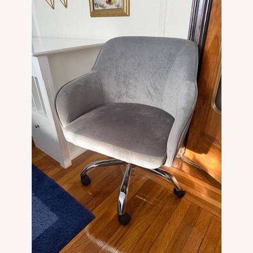 Used Wayfair Light Gray Velvet Office Chair for sale on AptDeco