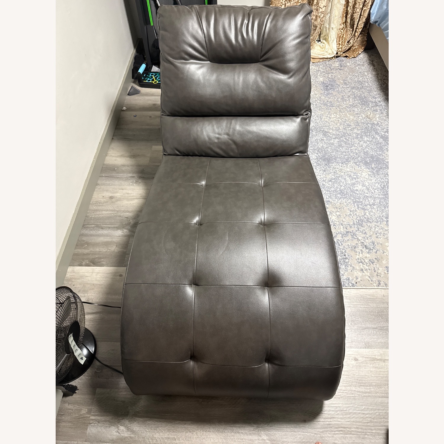 Bob's Discount Furniture Dark Brown Chaise Lounge - image-8