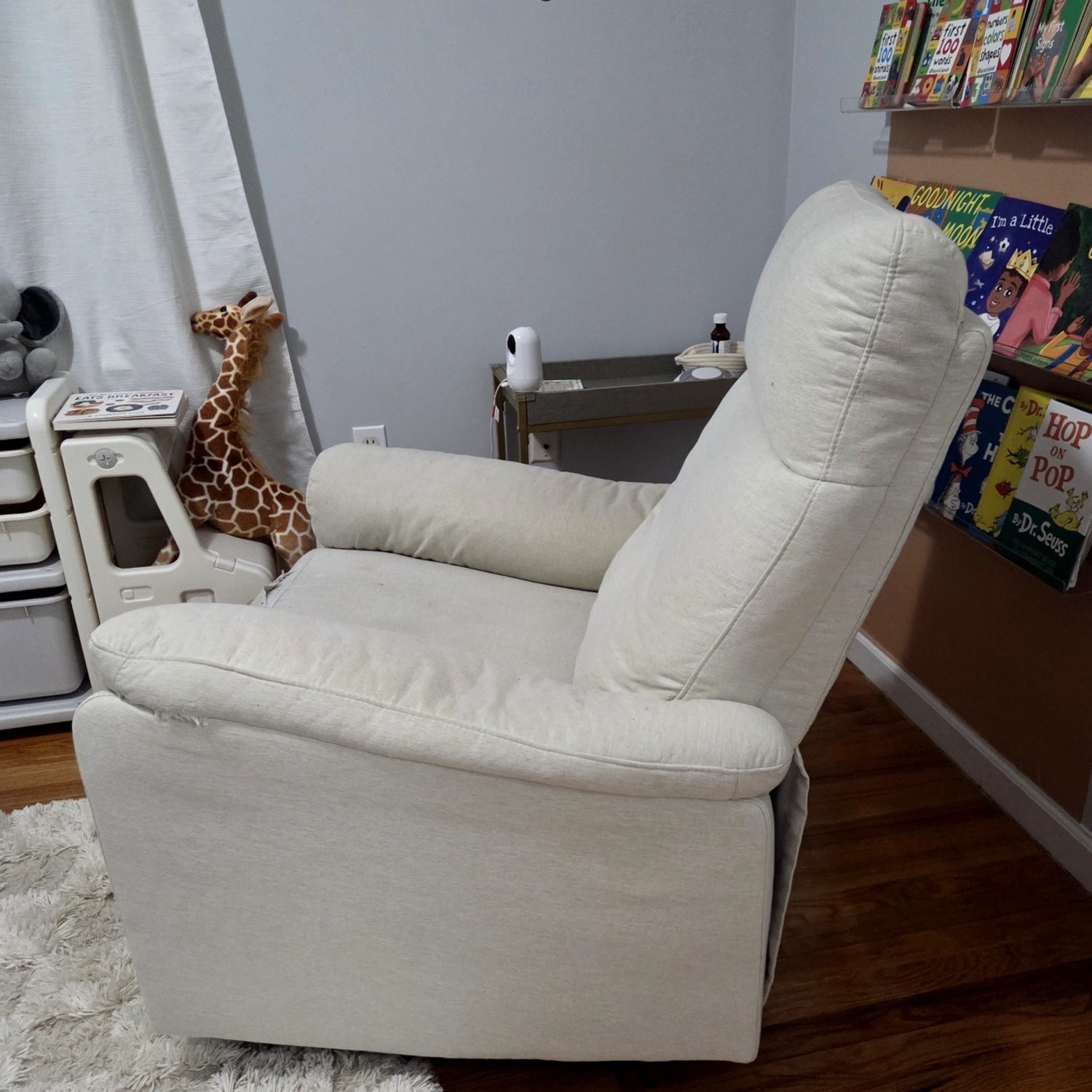 DaVinci Suzy Swivel Glider Recliner - image-2