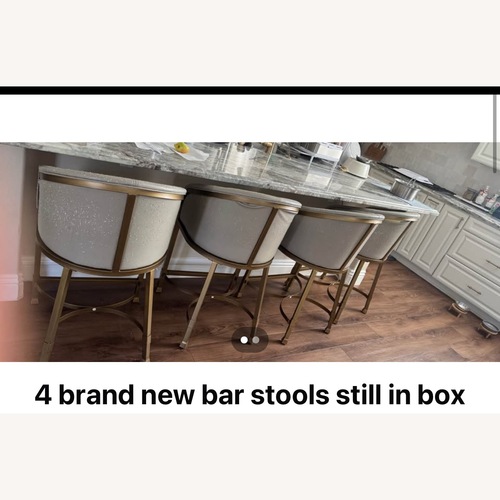 Used 4 Bar Stools for sale on AptDeco