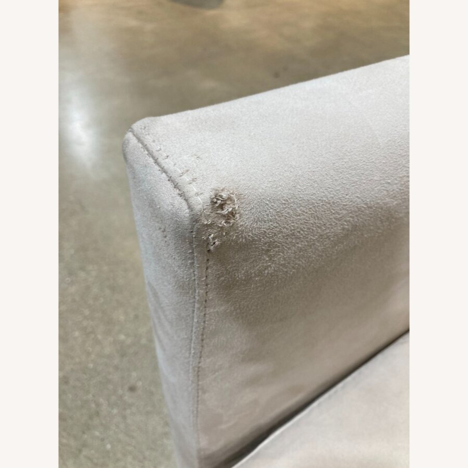 Track Arm 3-Seat Sofa Ivory - image-11