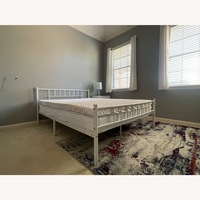 White Metal Queen Size Bed 