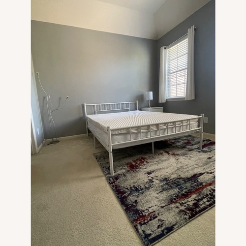 Used White Metal Queen Size Bed for sale on AptDeco