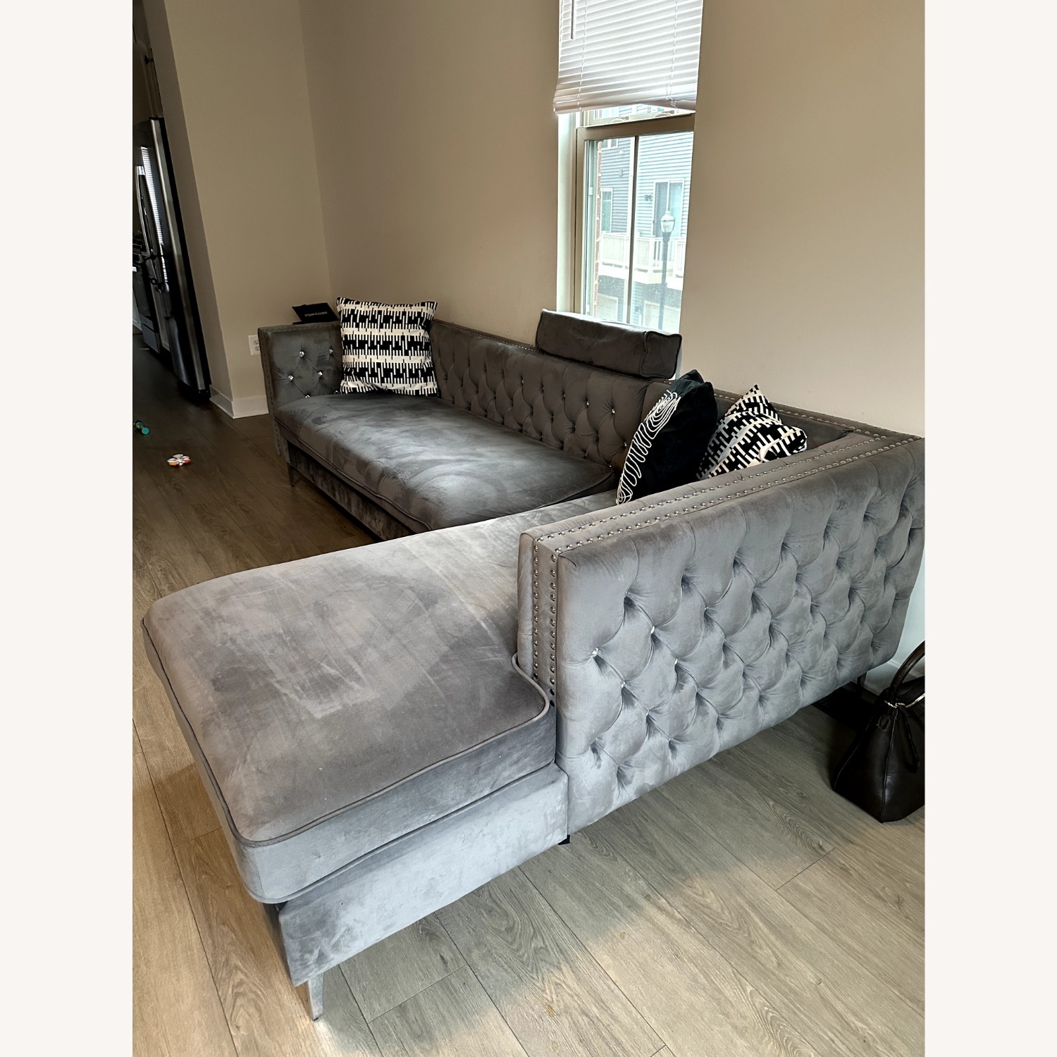 Wayfair Light Gray 2 Piece Sectional - image-4