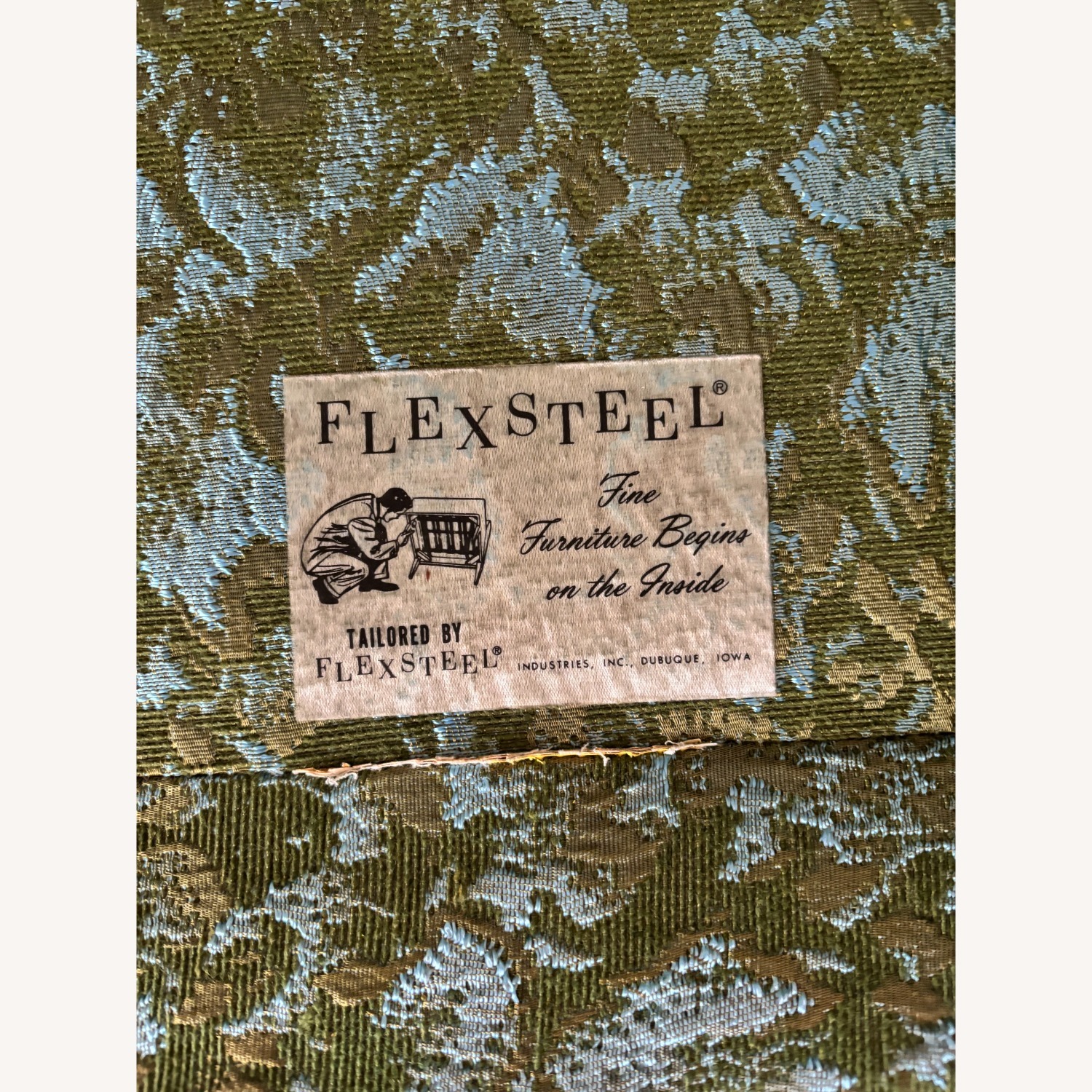 Flexsteel 3+ Piece Sectional - image-4