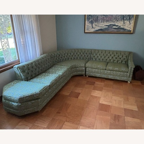 Used Flexsteel 3+ Piece Sectional for sale on AptDeco