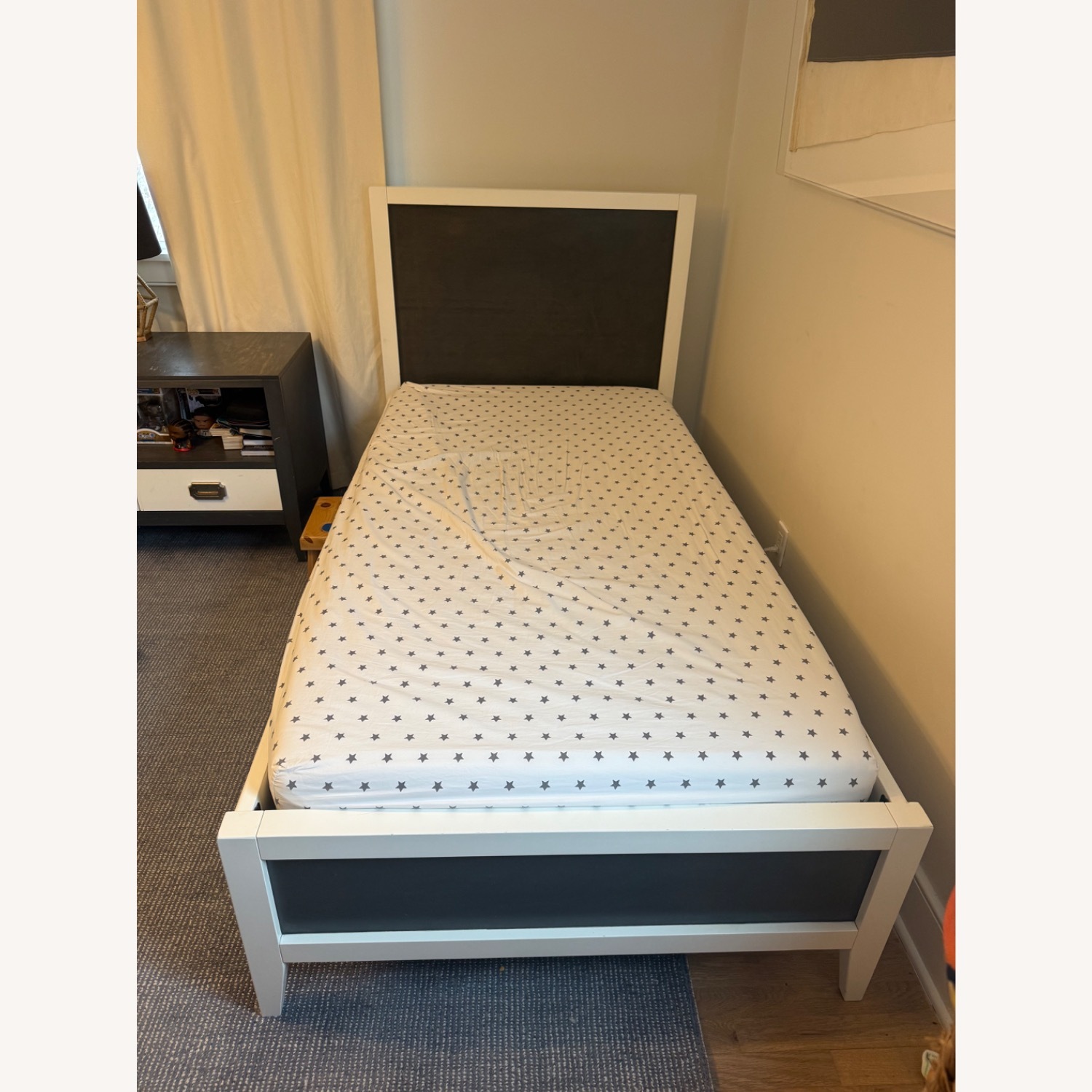 Newport Cottages Devon White Wood Twin Bed - image-3