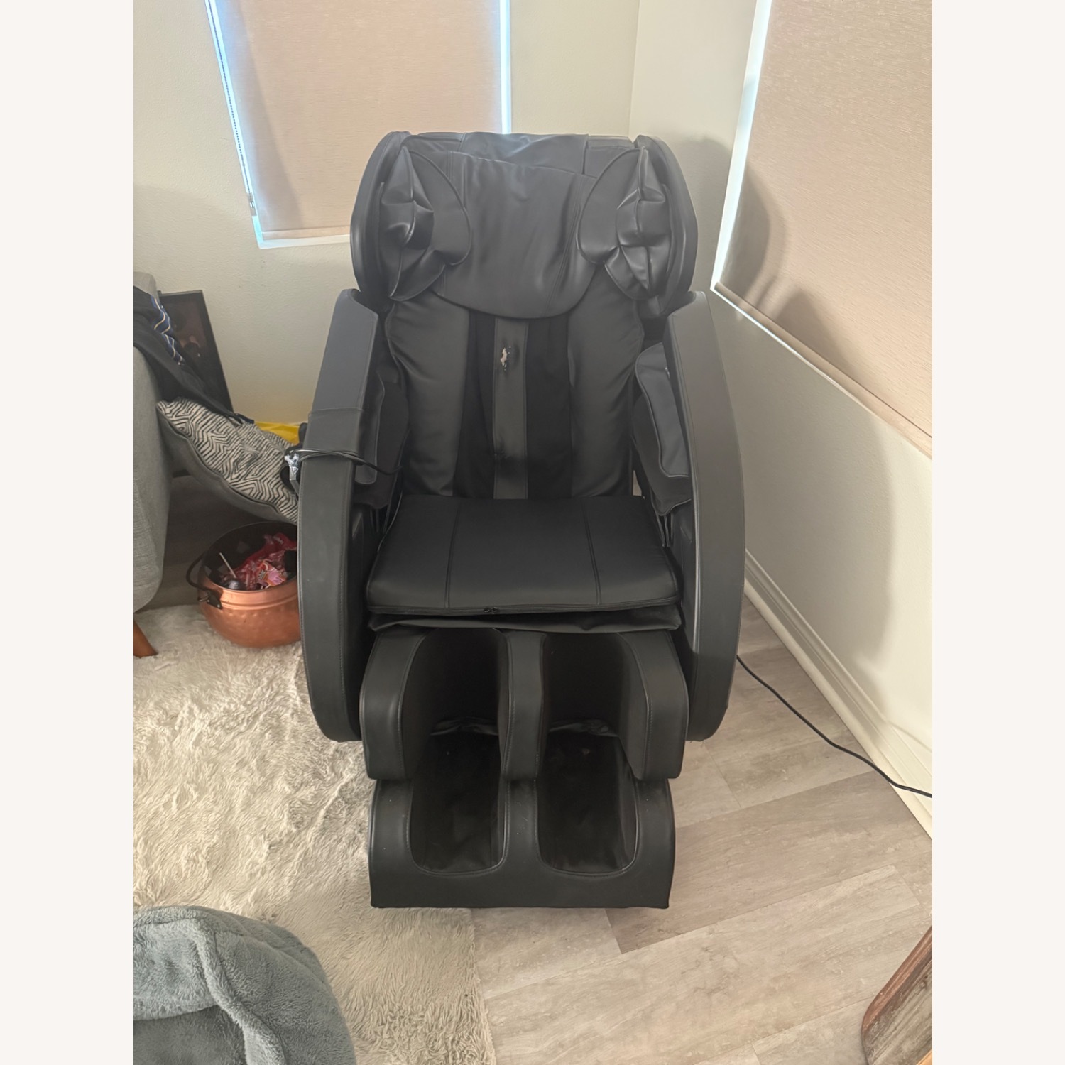 Zero Gravity Massage Chair - image-2