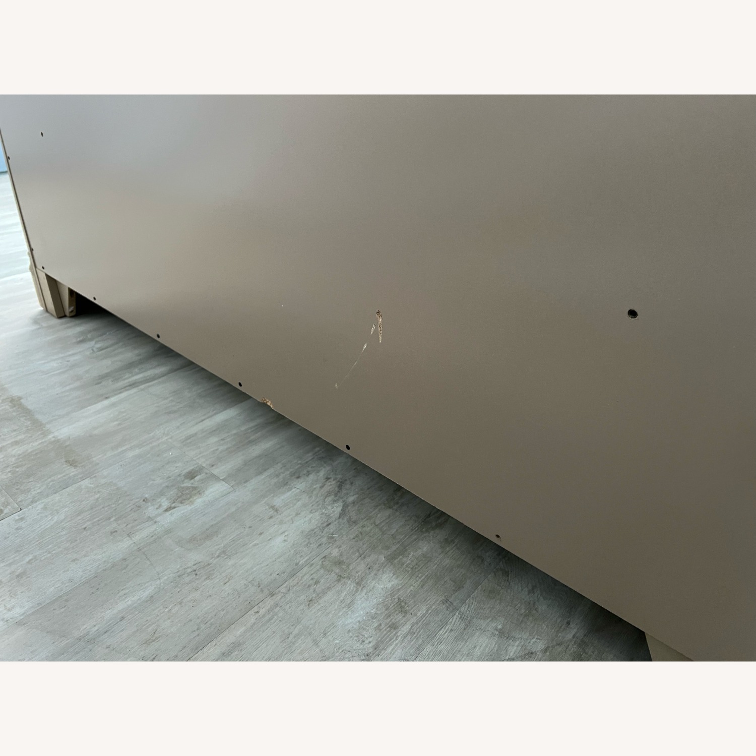 Liberty Furniture Magnolia Manor Weathered Bisque - image-7