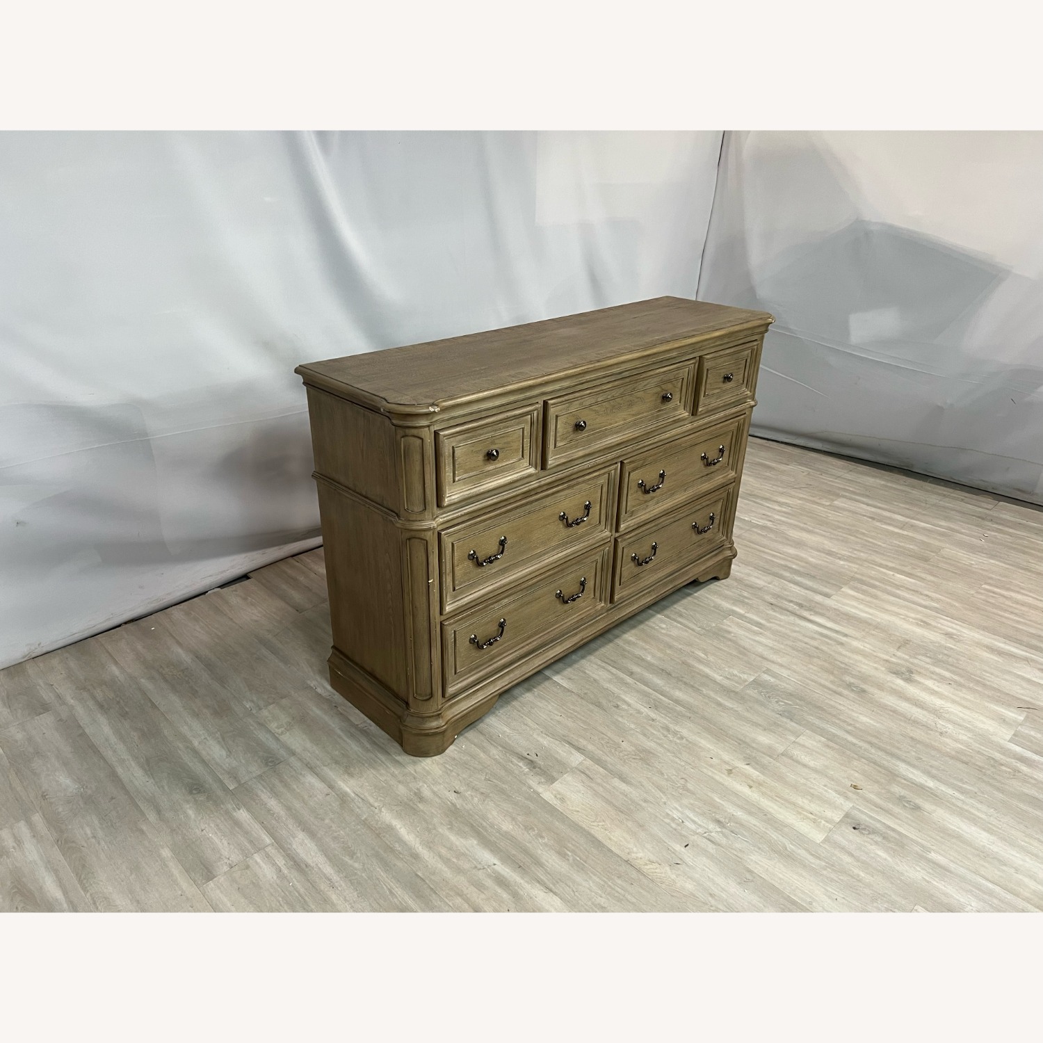 Liberty Furniture Magnolia Manor Weathered Bisque - image-5