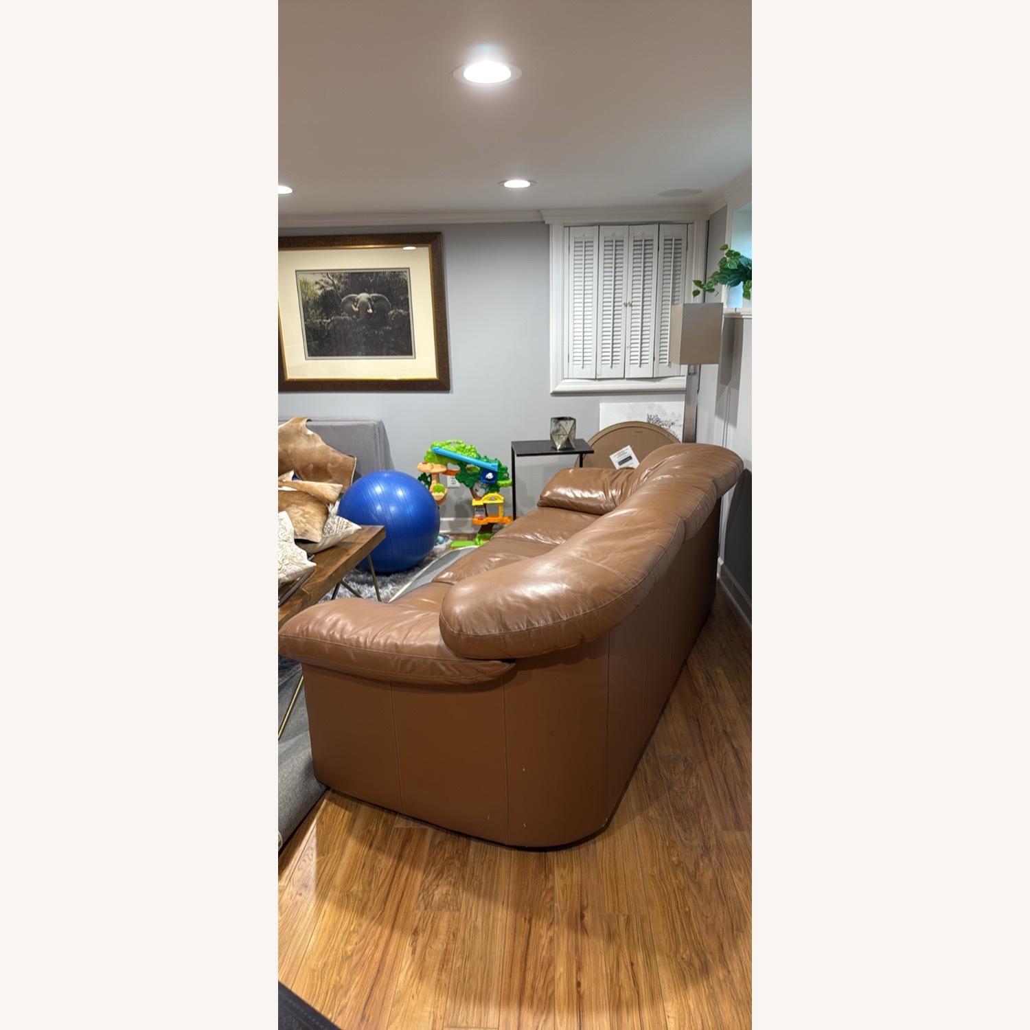 Light Brown Leather 3+ Seater Sofa - image-1