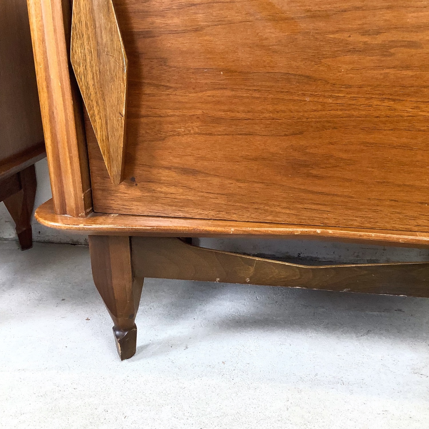 Mid-Century Walnut Cabinet Nightstands – Pair - image-15