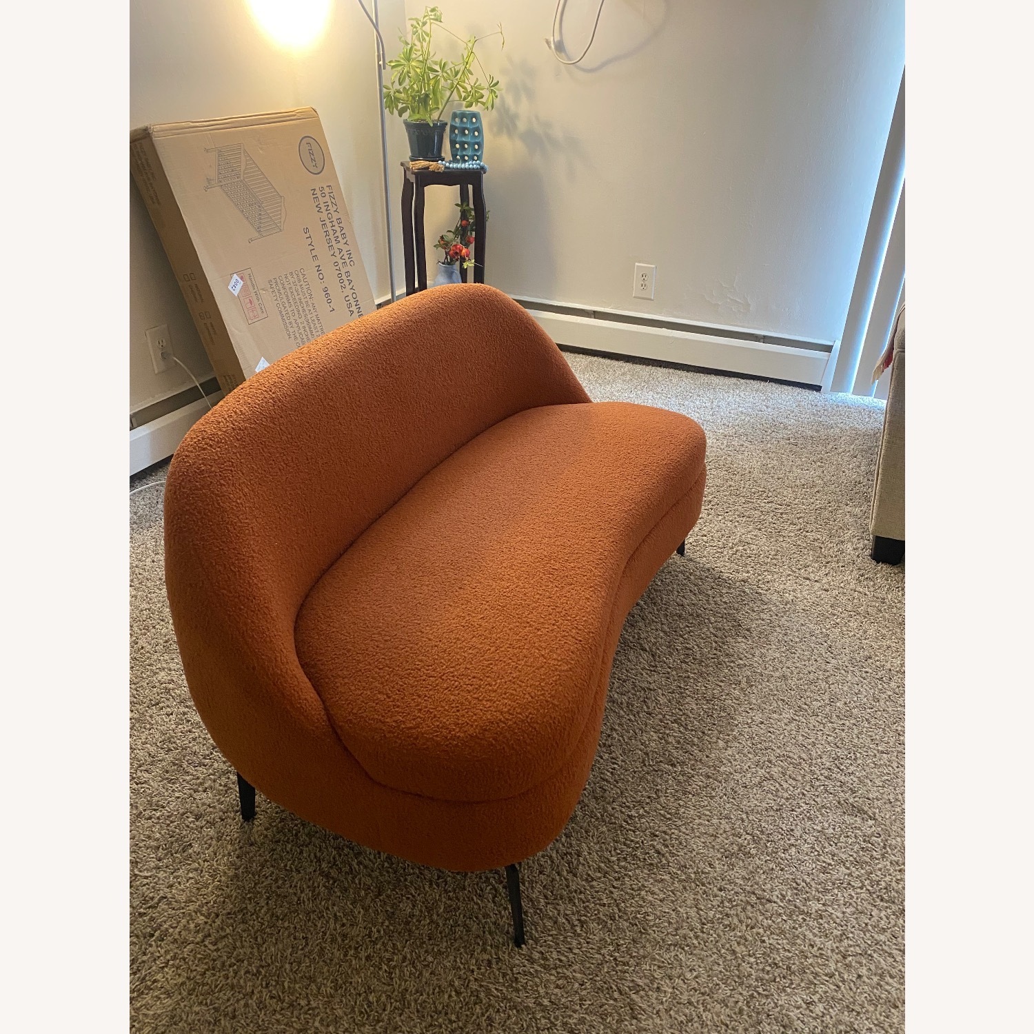 Wade Logan Loveseat - image-2